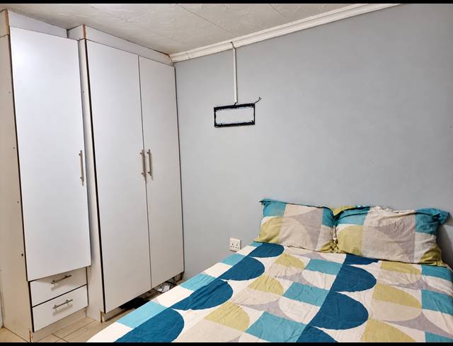 3 BEDROOM HOUSE FOR SALE IN STRETFORD